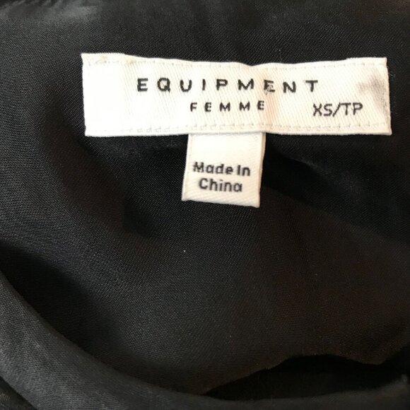Equipment Femme Black Sleeveless Blouse Key Hole Front With Button Closure S -XS - Picture 6 of 7